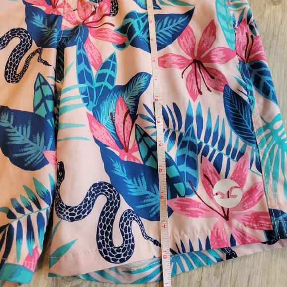 Hollister Hawaiian Swim Trunks, 28 - Picture 8 of 12